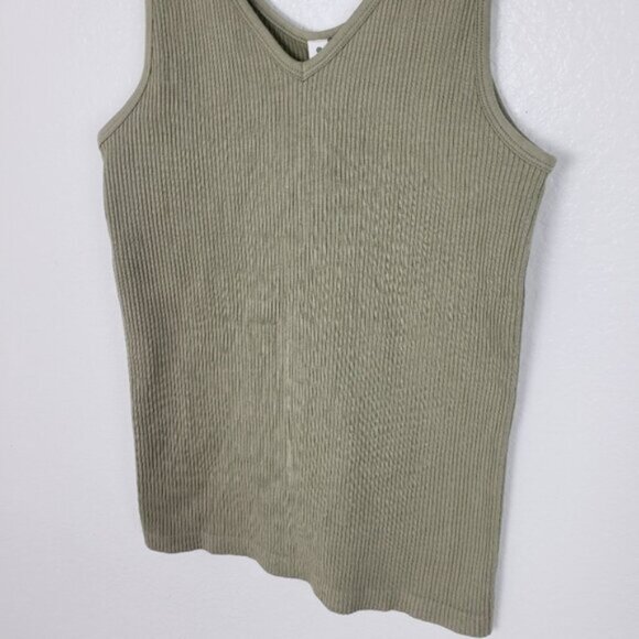 Athleta Recharge Ribbed Tank Top Olive/ Sage Green size M Athleisure Minimalist - Picture 11 of 11